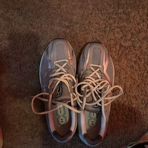 grey under armour running shoe
